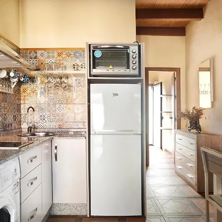 Casa Dorca, 2 *